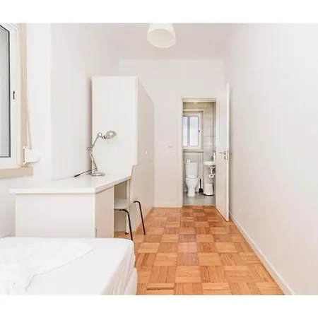 Houze Spacious 4 Bedroom Flat Near Zoo Lejlighed
